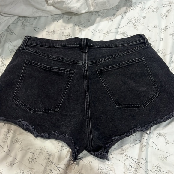 Abercrombie curve love  Black Denim Shorts size 16 - Picture 3 of 3